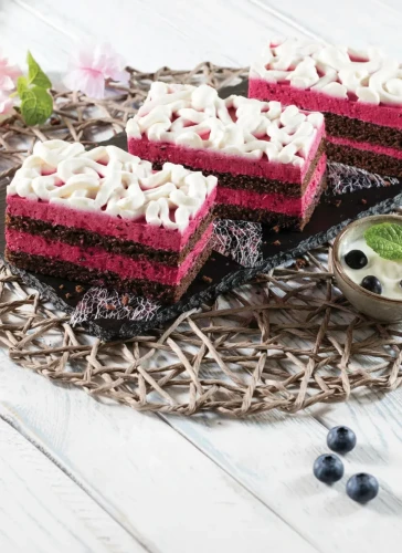 johannisbeerkuchen-fruchtig-leipzig-konditorei.webp